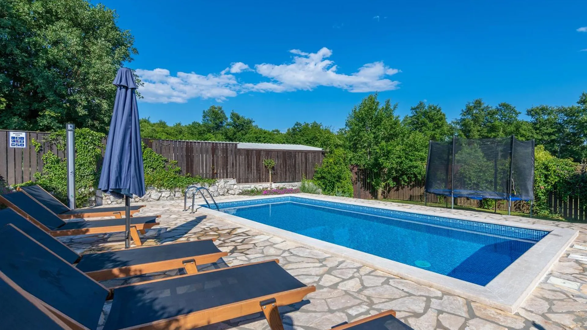 Сasa de vacaciones Villa Ladonja, A Charming And Cozy Villa In A Rustic Setting Gradisce  Croacia